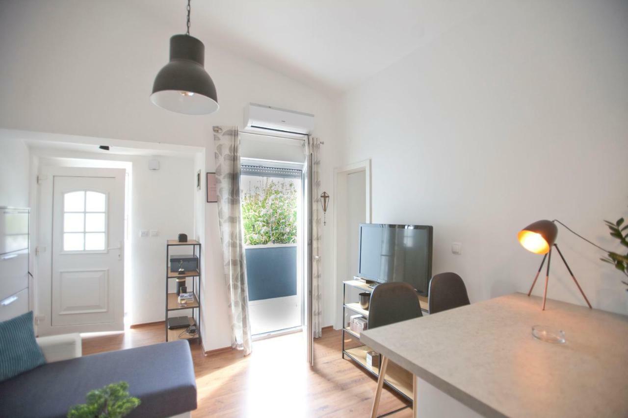 Apartment Ana 파자나 외부 사진